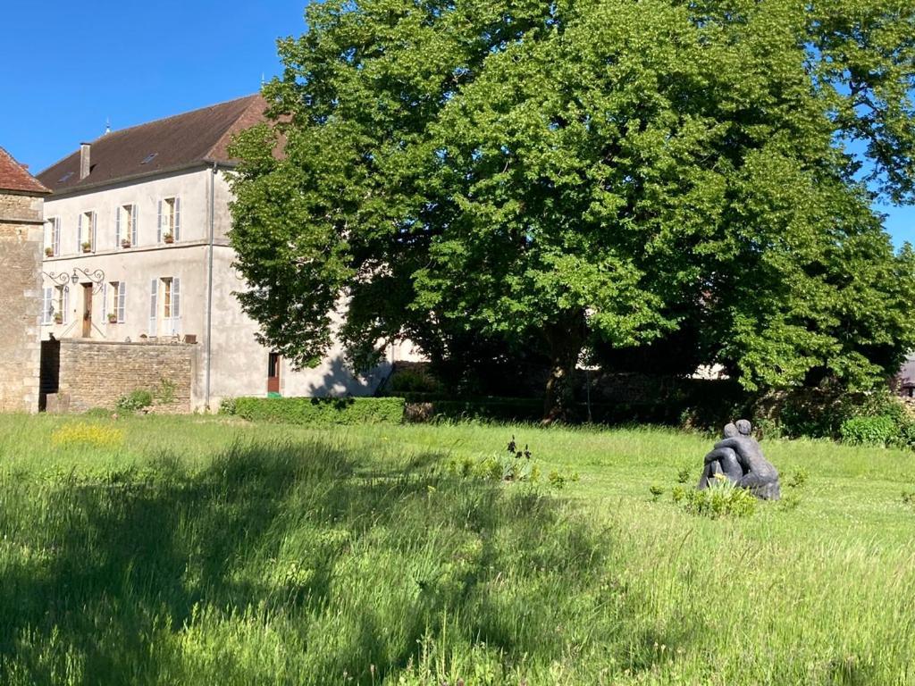 La Buffonnerie Moutiers-Saint-Jean Exterior foto